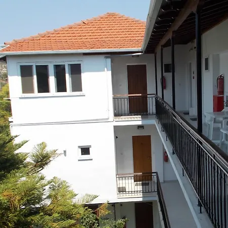 Digenis Apartment *